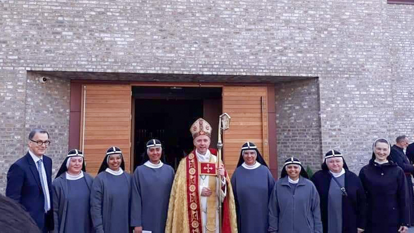 The Bridgettine Sisters with Bishop Erik Varden